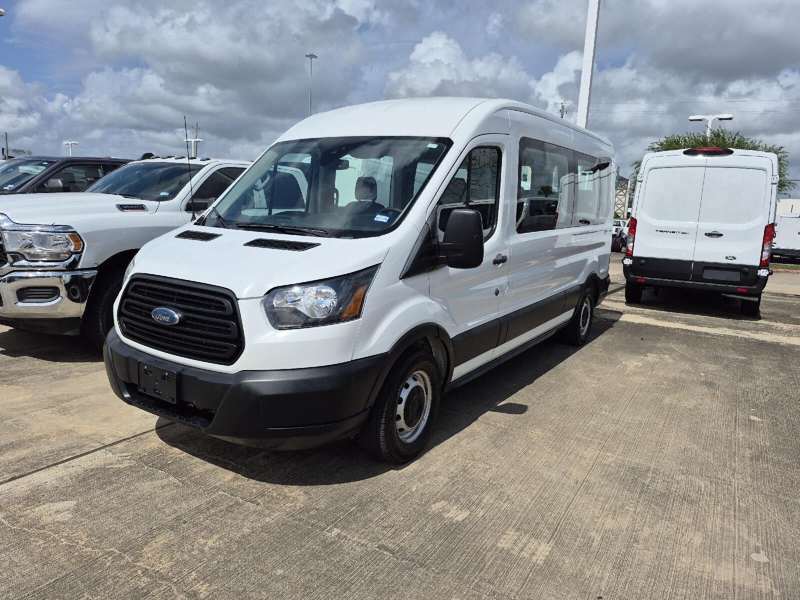 2019 FORD Transit