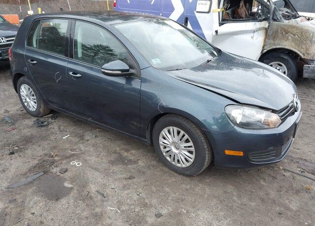 2012 VOLKSWAGEN Golf