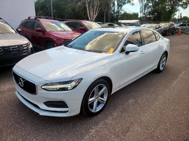 2018 VOLVO S90