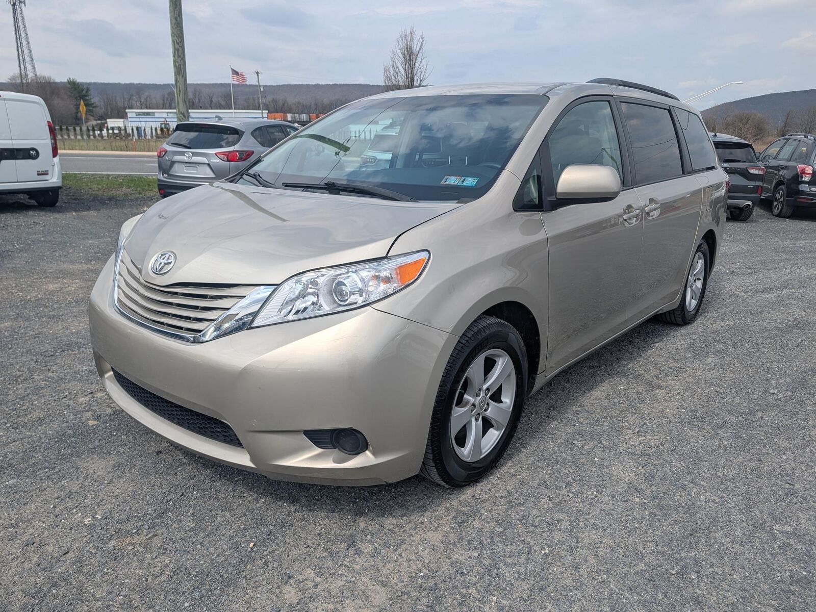 2015 TOYOTA Sienna
