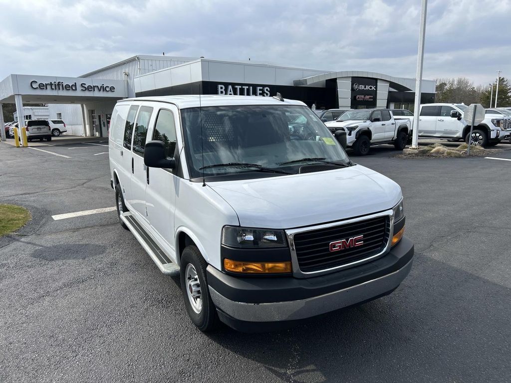 2024 GMC Savana