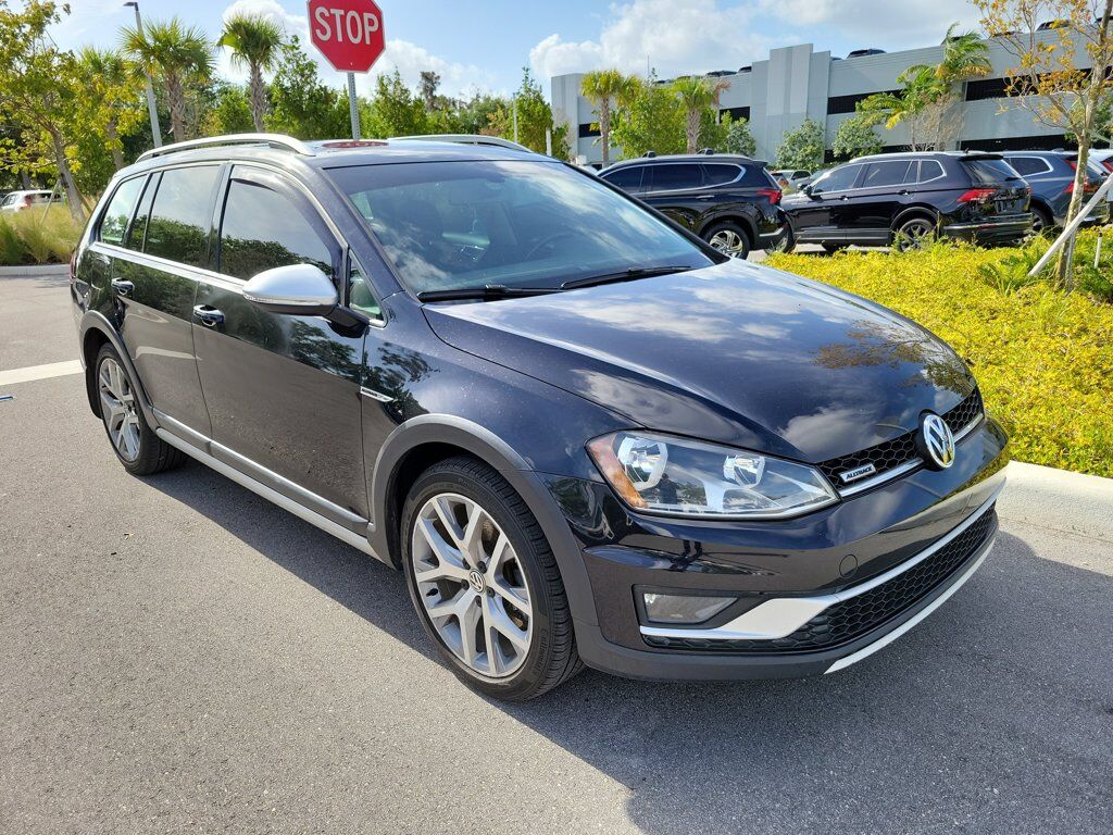 2017 VOLKSWAGEN Golf Alltrack