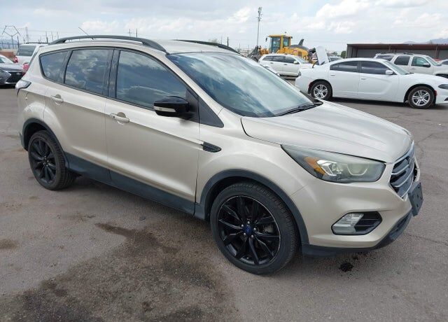 2017 FORD Escape