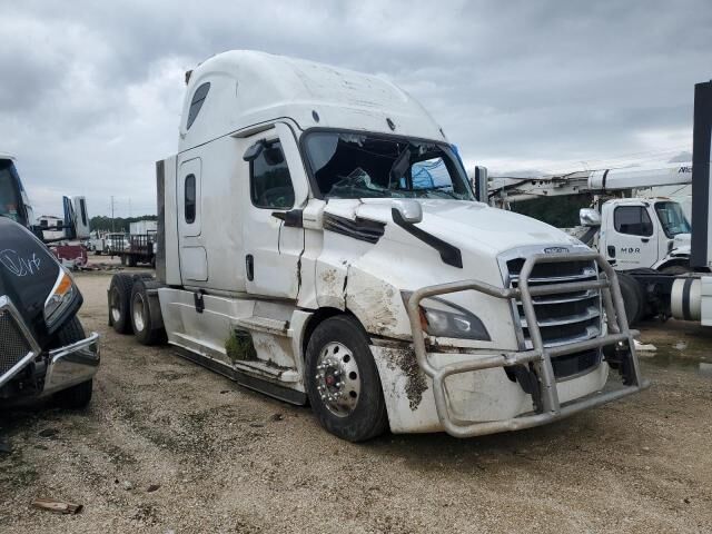 2022 FREIGHTLINER New Cascadia 126" Sleepercab
