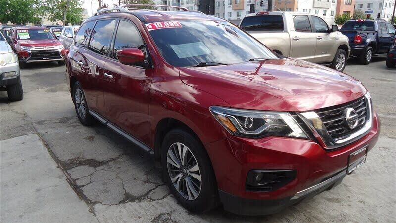 2020 NISSAN Pathfinder
