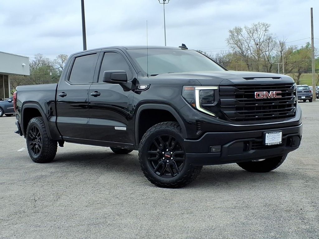 2024 GMC Sierra