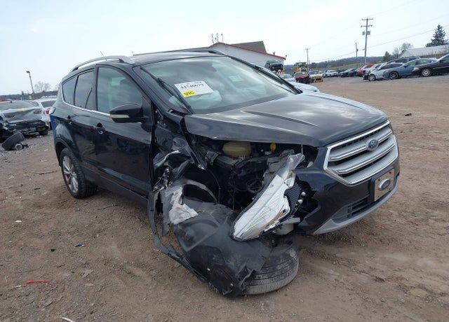 2017 FORD Escape