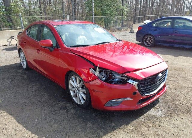 2017 MAZDA Mazda3