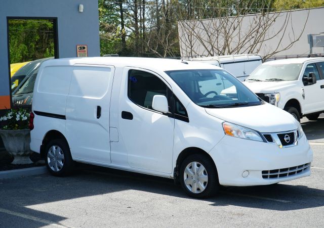 2015 NISSAN NV200