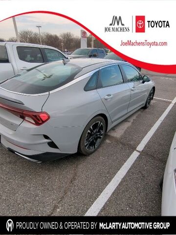2023 KIA K5