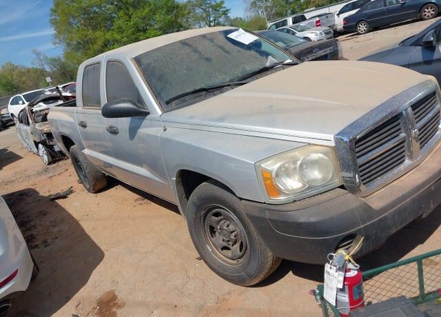 2006 DODGE Dakota