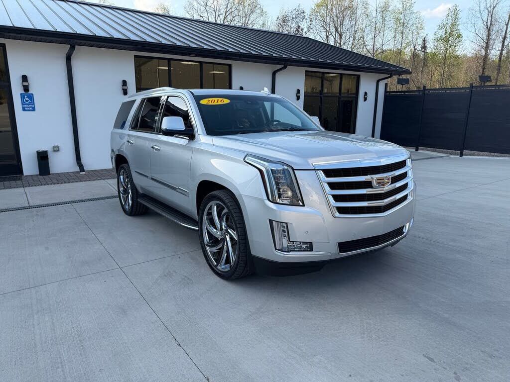 2016 CADILLAC Escalade