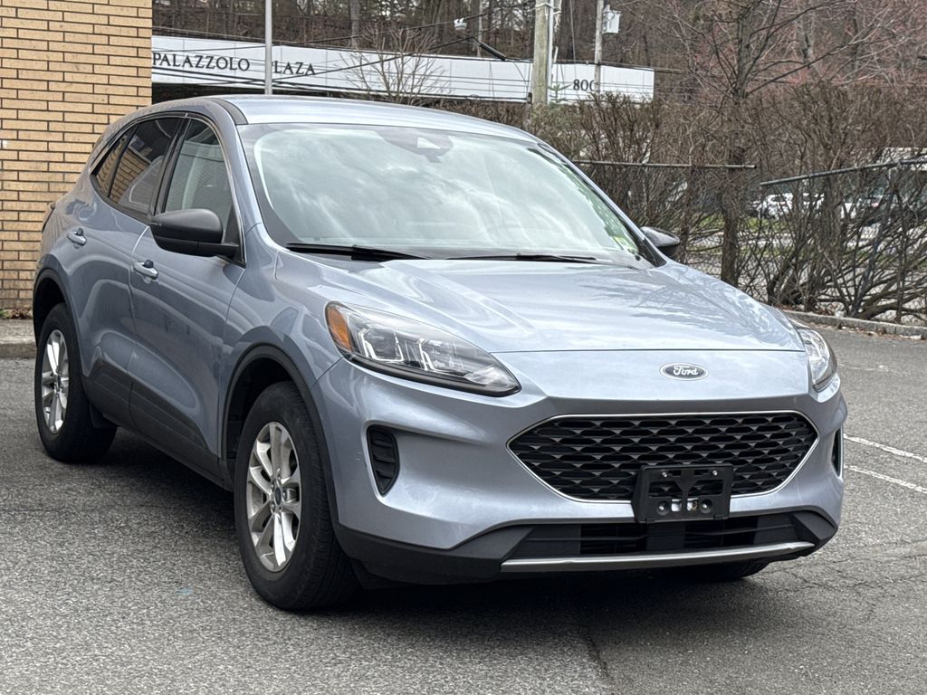 2022 FORD Escape