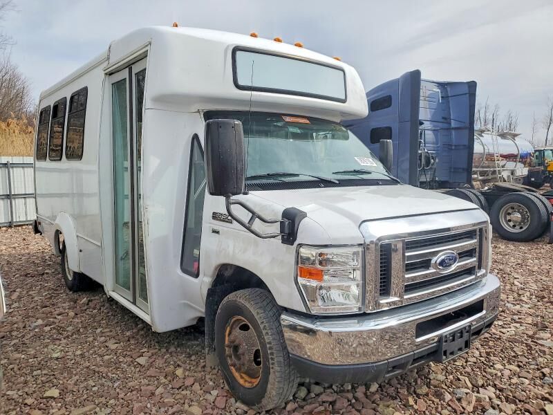 2018 FORD E-350