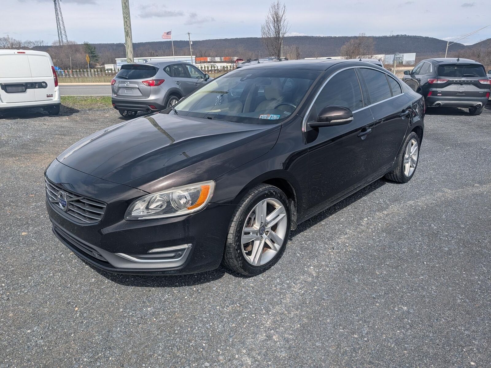 2015 VOLVO S60