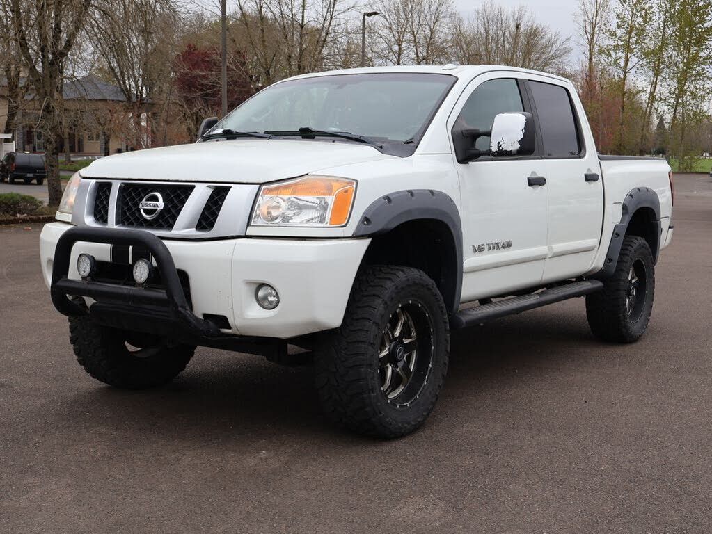 2013 NISSAN Titan