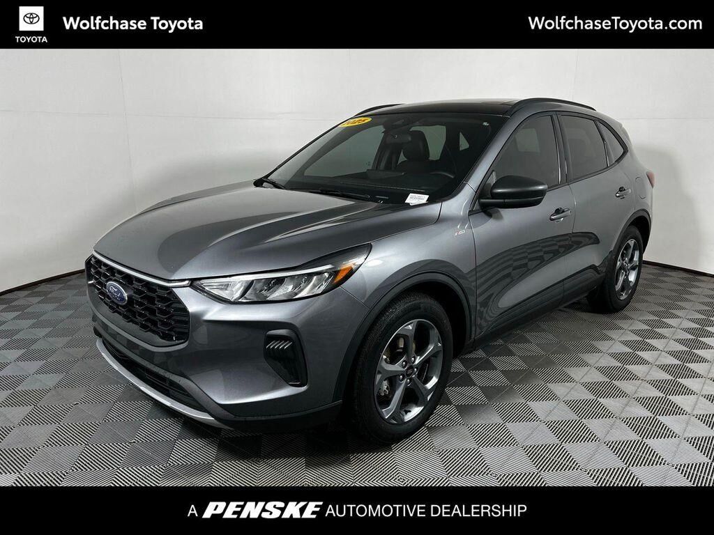 2025 FORD Escape
