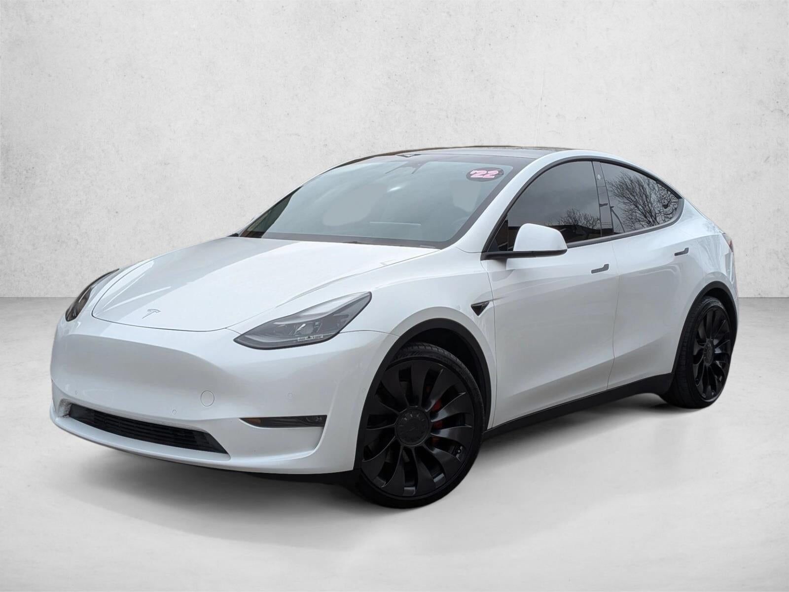 2022 TESLA Model Y