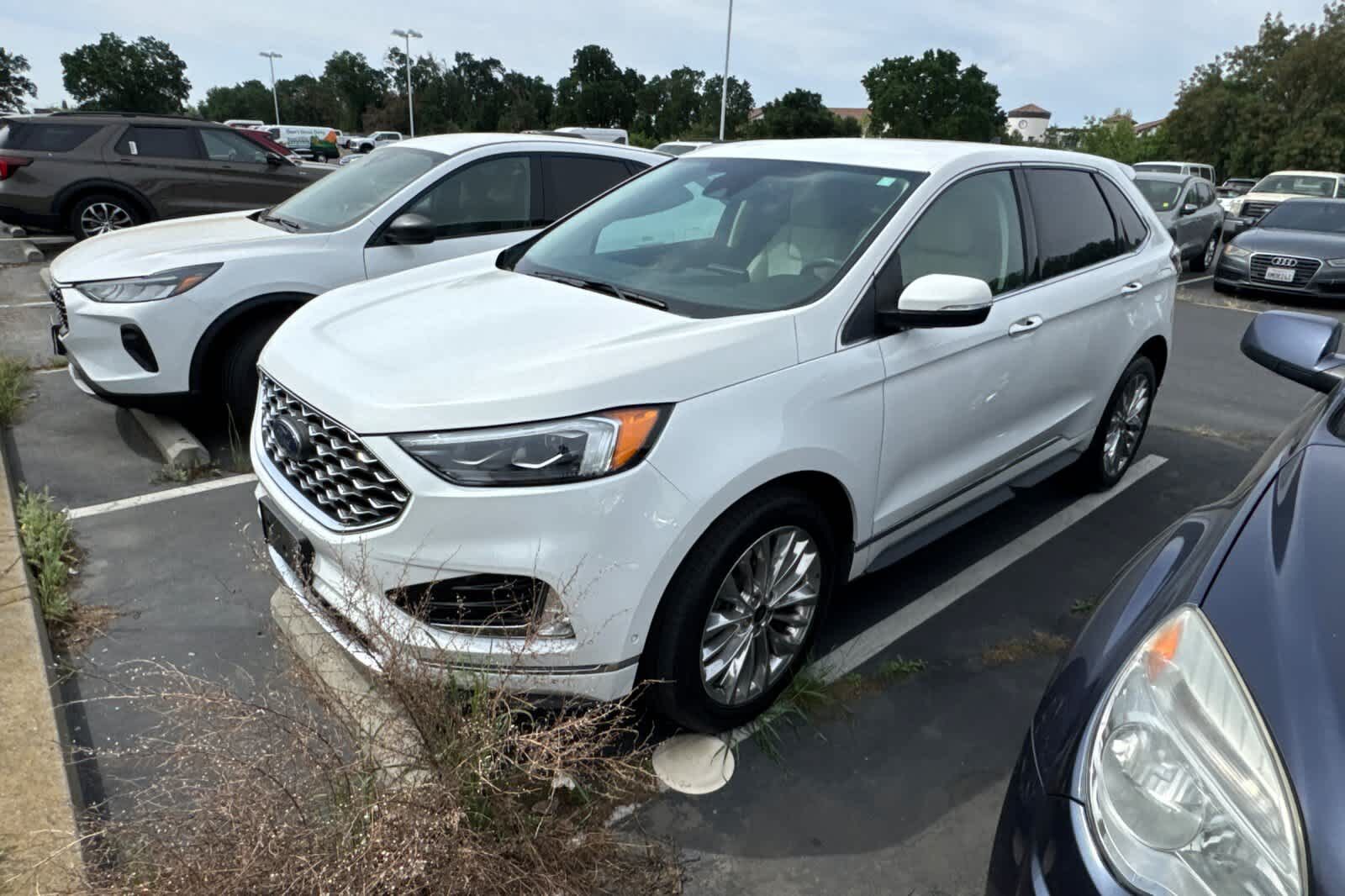 2022 FORD Edge