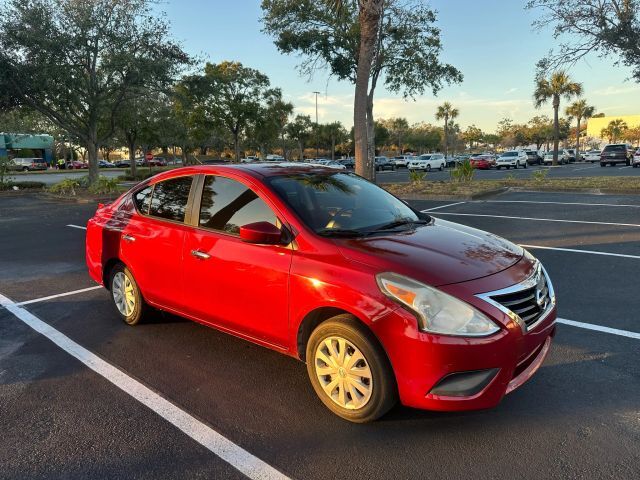 2017 NISSAN Versa