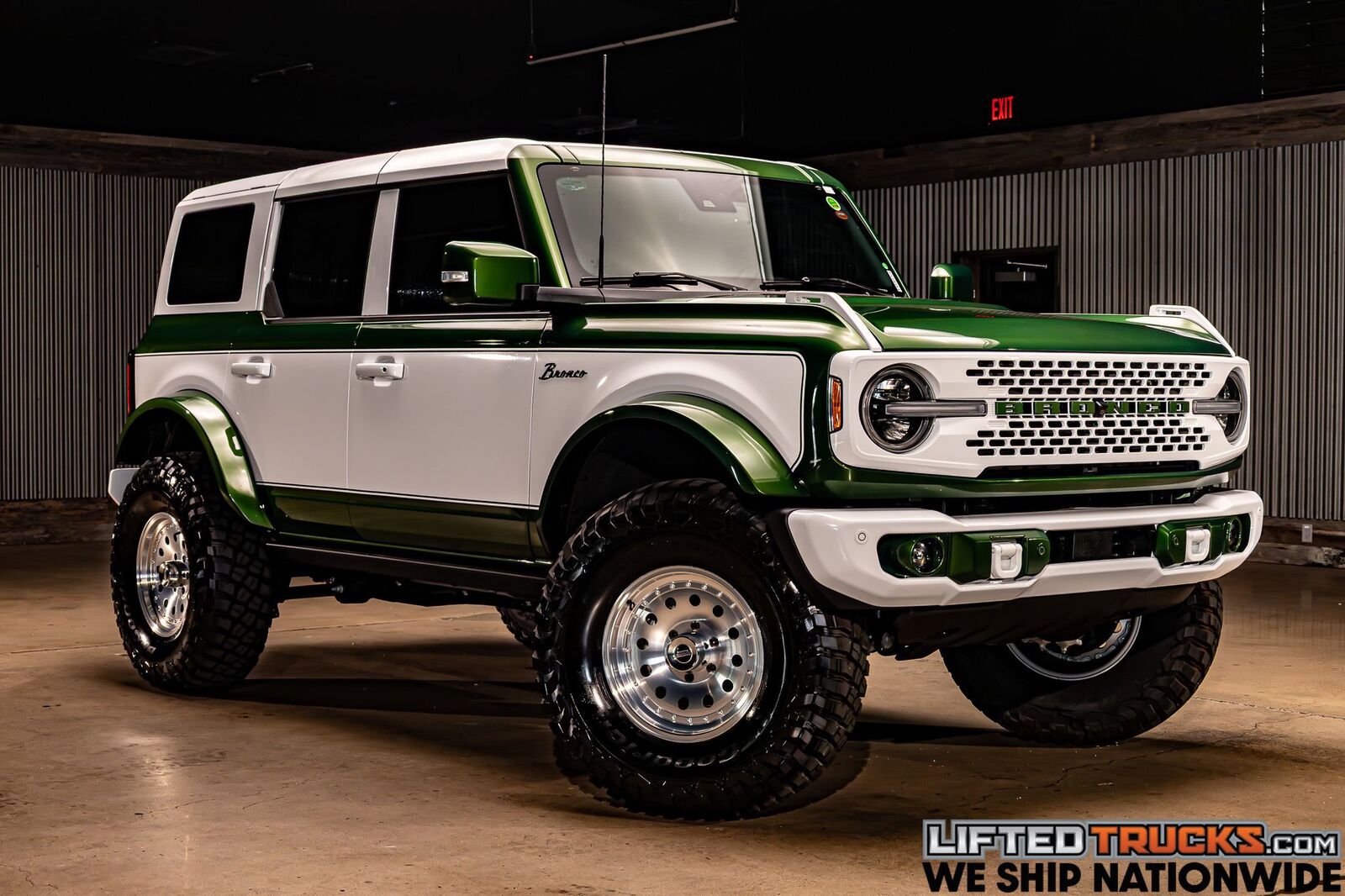 2023 FORD Bronco