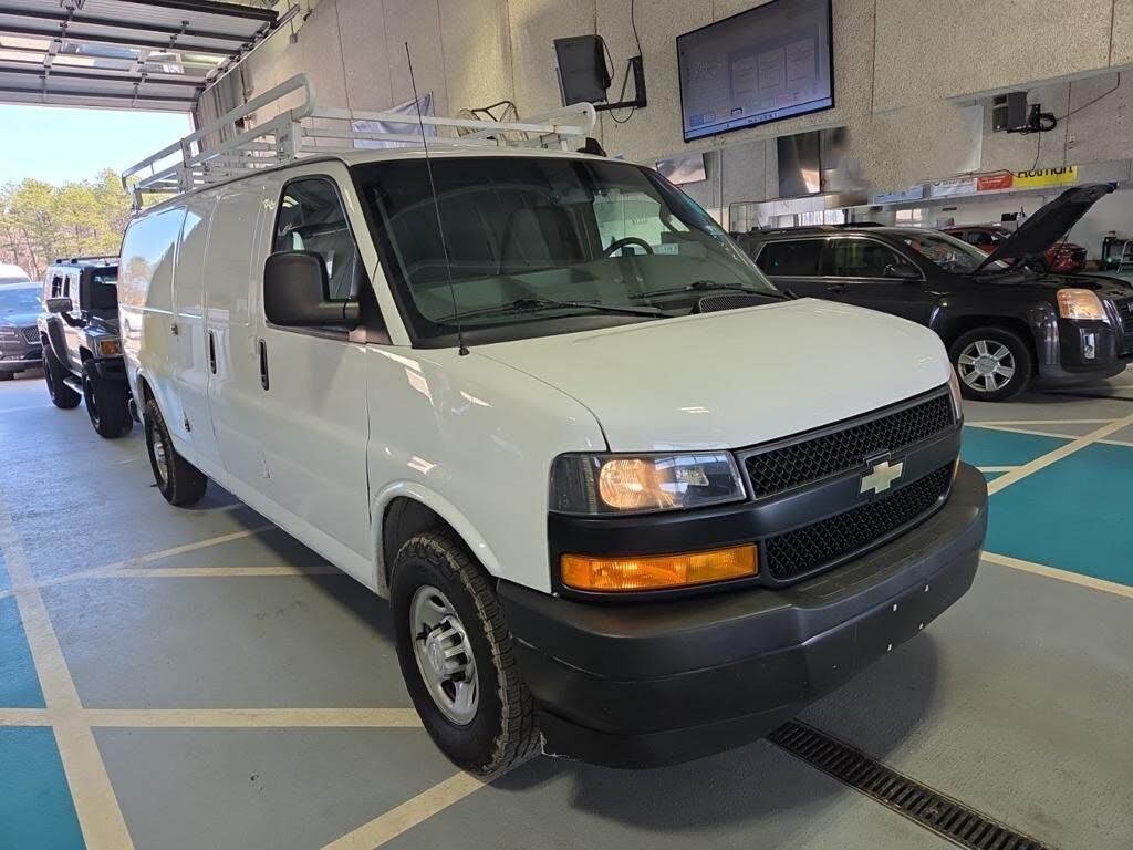 2019 CHEVROLET Express