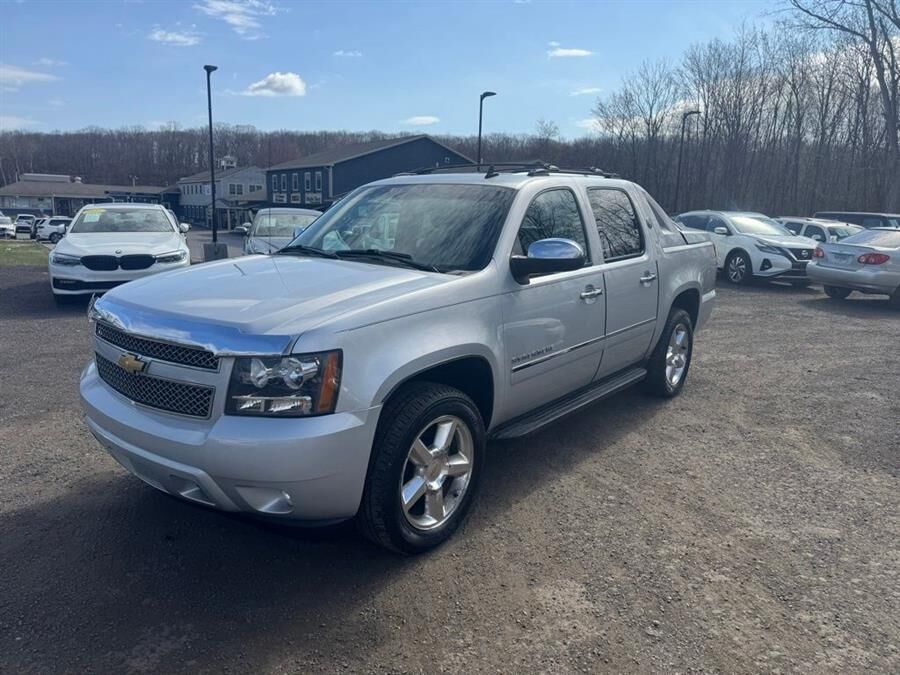 2013 CHEVROLET Avalanche