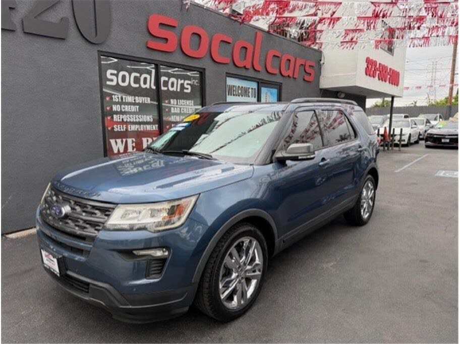 2018 FORD Explorer