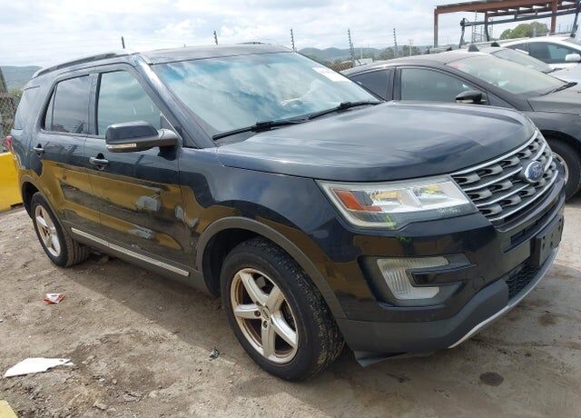 2017 FORD Explorer