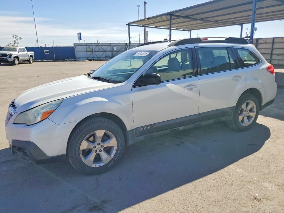 2013 SUBARU Outback