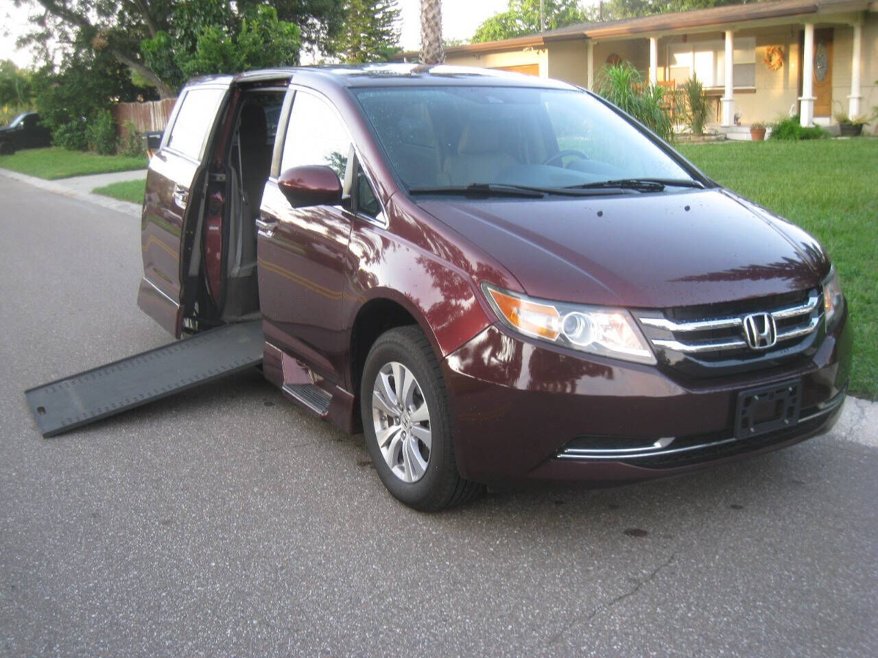 2016 HONDA Odyssey