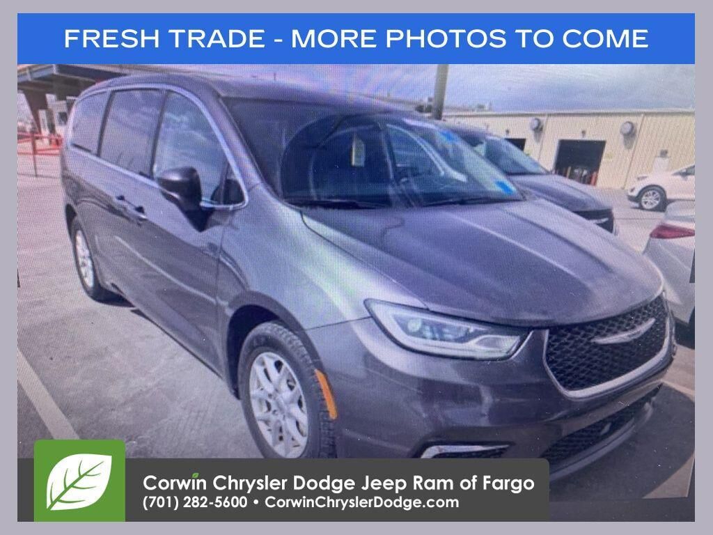 2023 CHRYSLER Pacifica