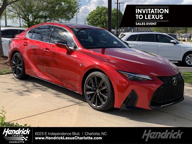 2023 LEXUS IS
