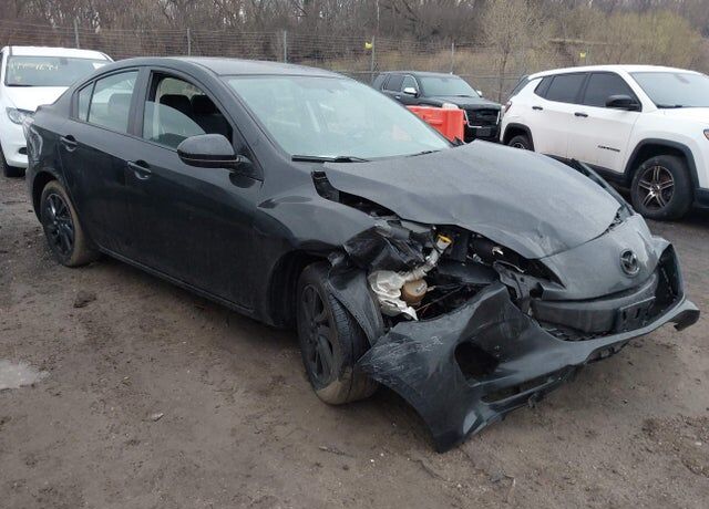2012 MAZDA Mazda3