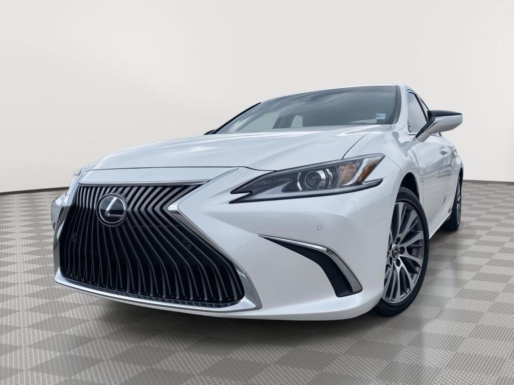 2020 LEXUS ES