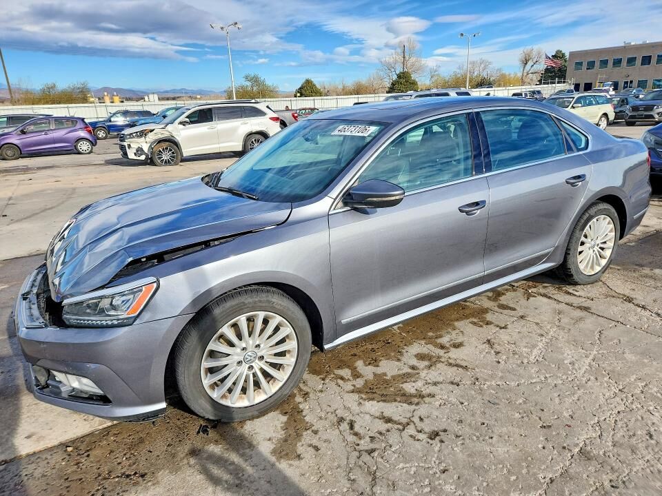 2017 VOLKSWAGEN Passat