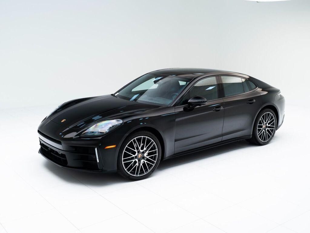 2026 PORSCHE Panamera