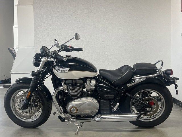 2022 TRIUMPH Bonneville