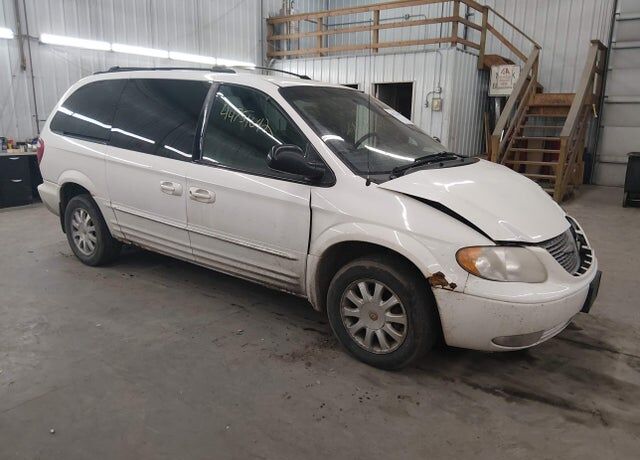 2002 CHRYSLER Town and Country