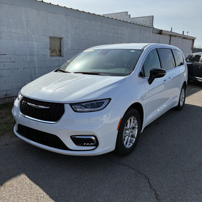 2025 CHRYSLER Pacifica