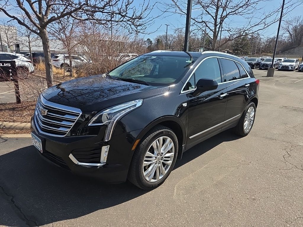 2017 CADILLAC XT5