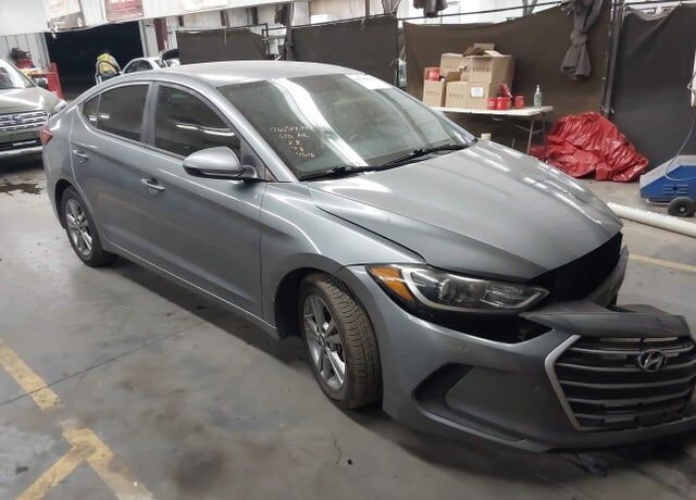 2018 HYUNDAI Elantra