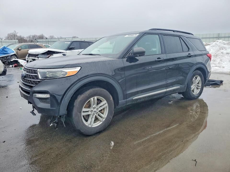 2021 FORD Explorer
