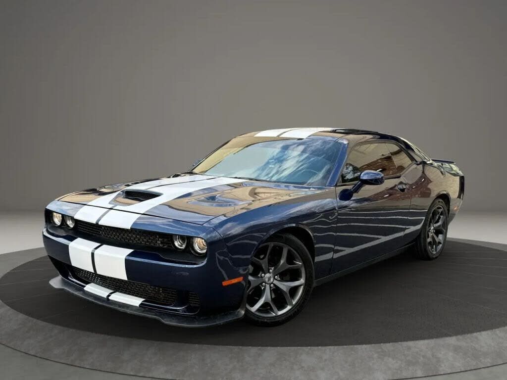 2017 DODGE Challenger