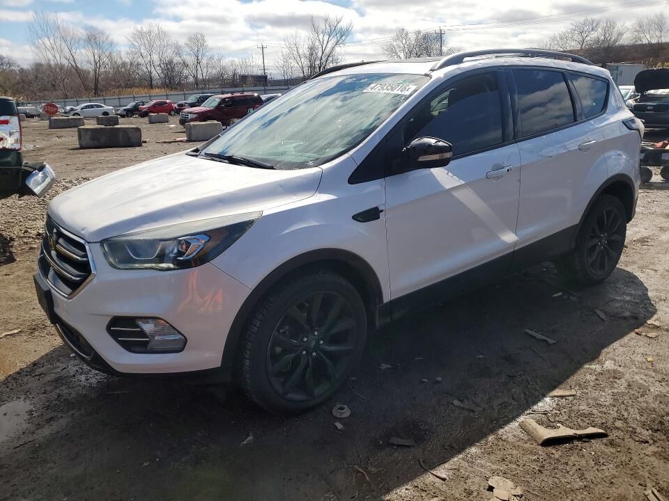 2017 FORD Escape