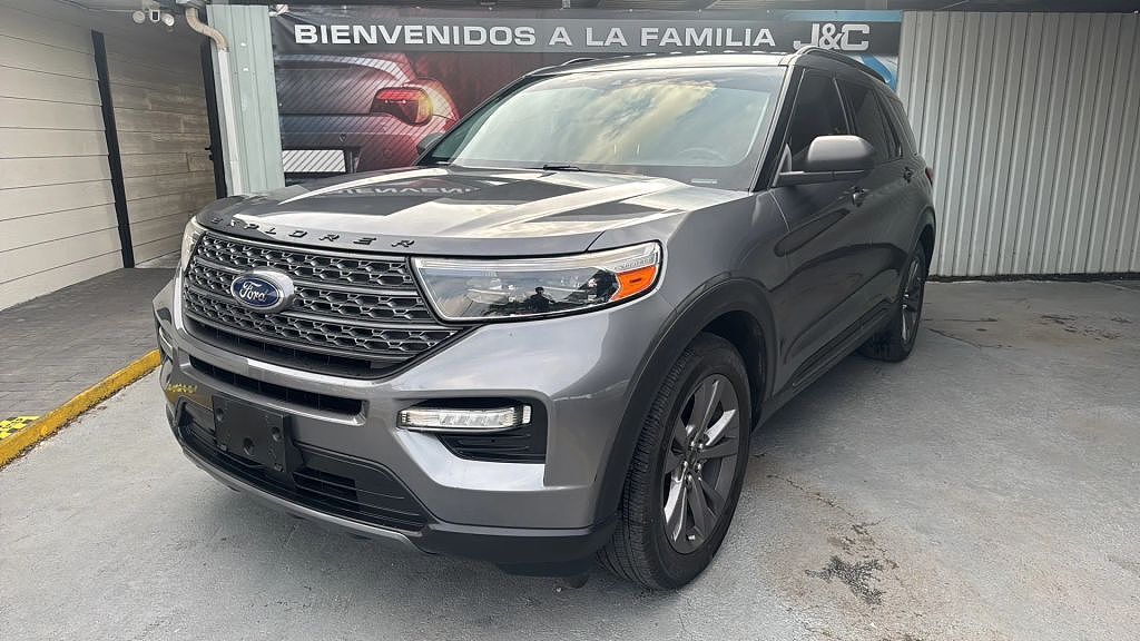 2021 FORD Explorer