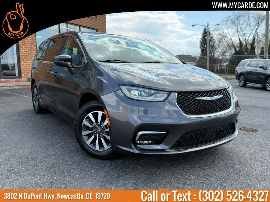 2022 CHRYSLER Pacifica