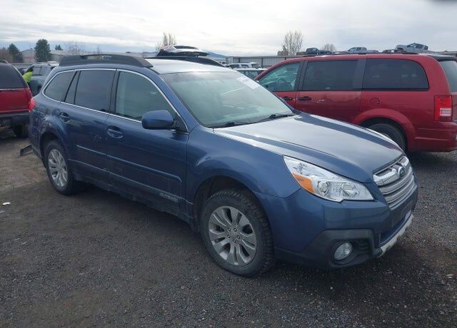 2014 SUBARU Outback