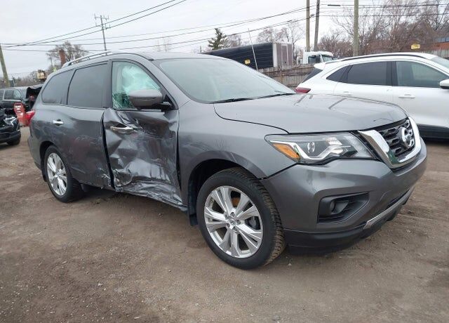 2018 NISSAN Pathfinder