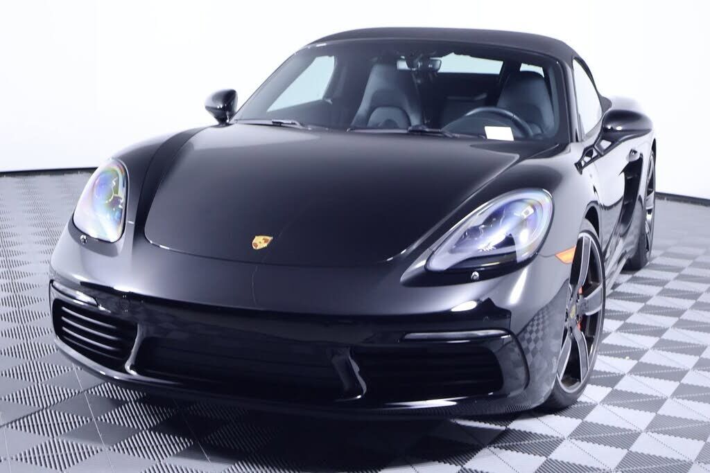 2024 PORSCHE 718